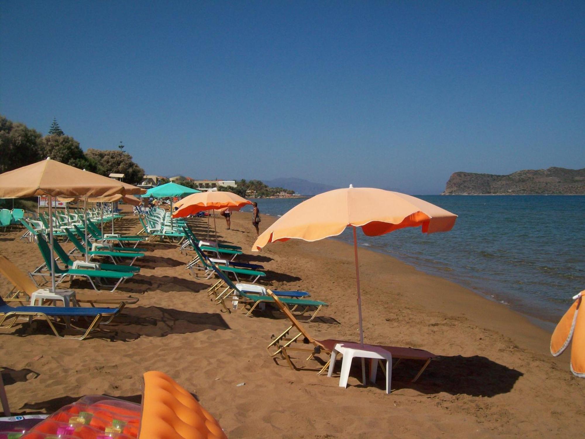 Kato Stalos Beach Dış mekan fotoğraf